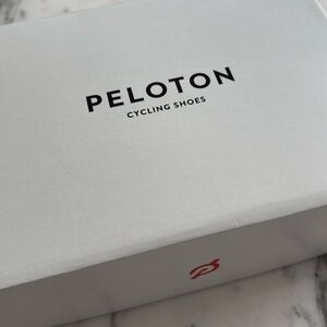 Peloton cycling shoes size 41 (US 8 in men)